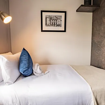 Modern Suite- Wifi, Tv&comfort-first Floor *