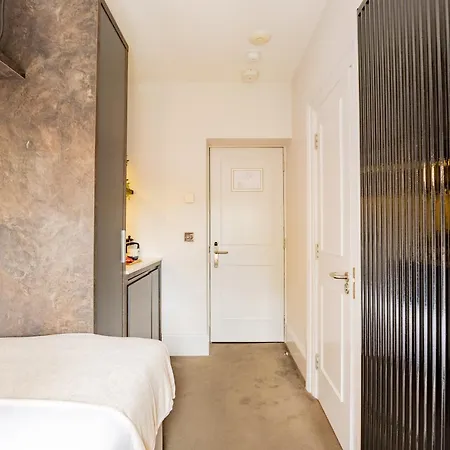 Modern Suite- Wifi, Tv&comfort-first Floor *